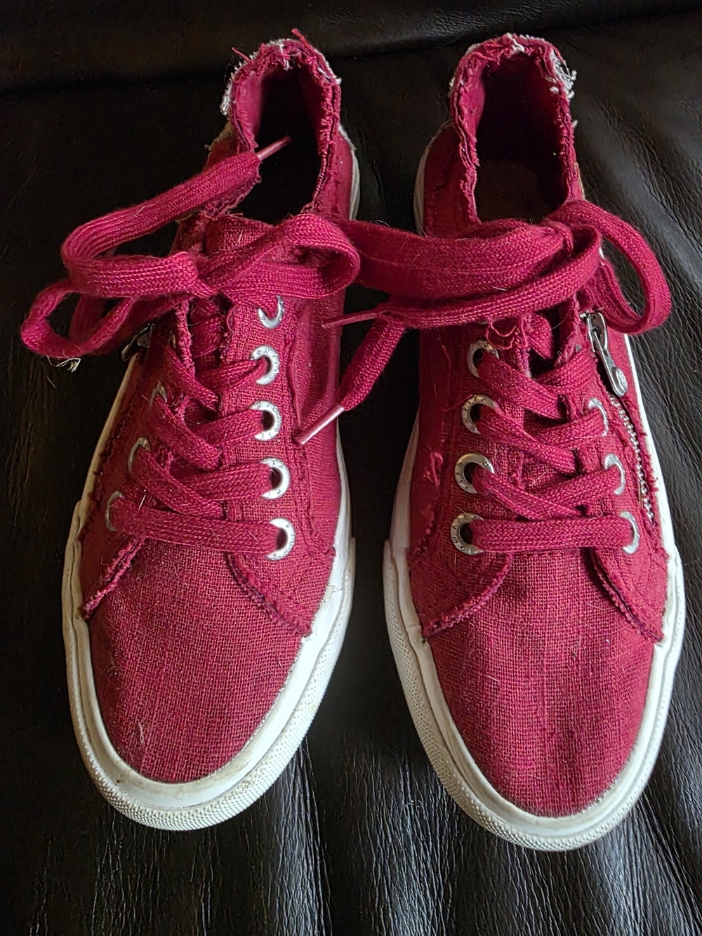 Women’s Blowfush Casual Canvas Sneakers - Red
